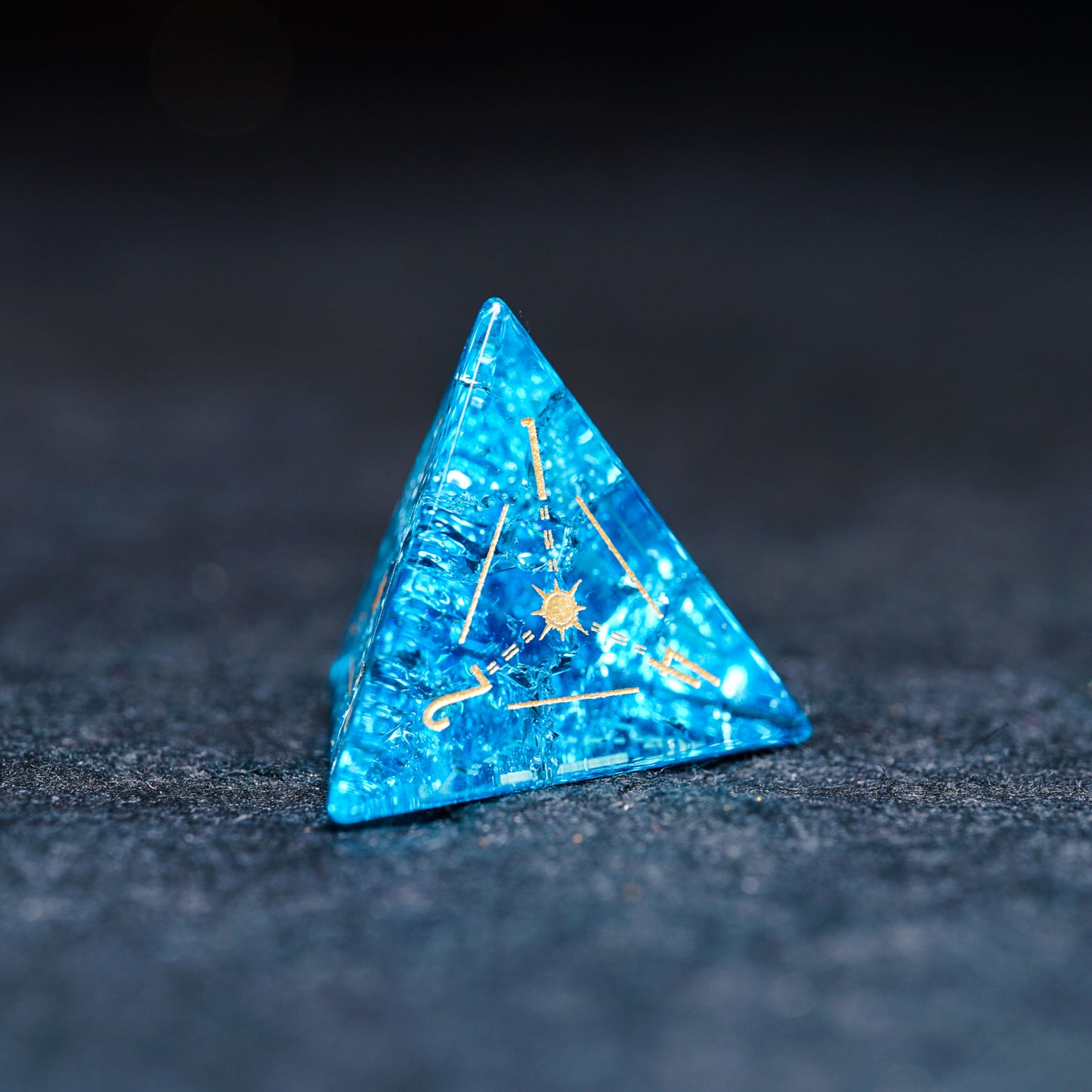 Lightning Water Blue Zircon Running Dice