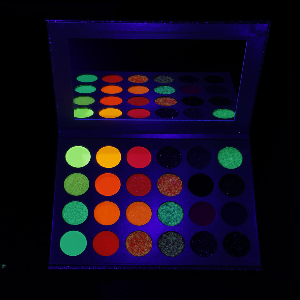 Glow Eyeshadow Stage