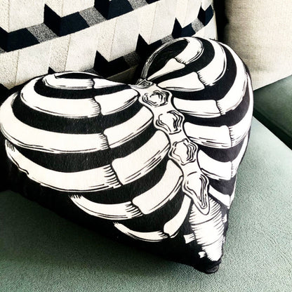 Alien Cushion Heart Peach Heart Living Room Skull Rack