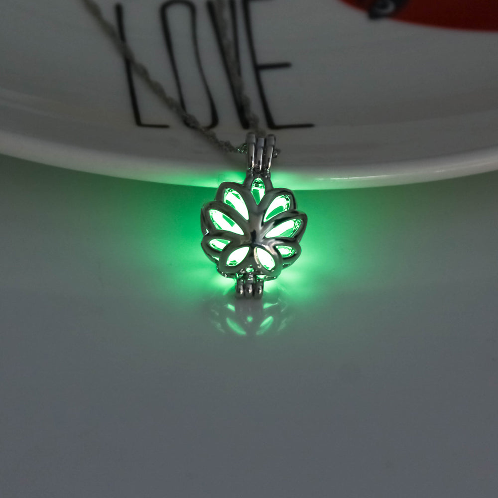 Glow-in-the-dark Lotus with a hollowed-out diy necklace