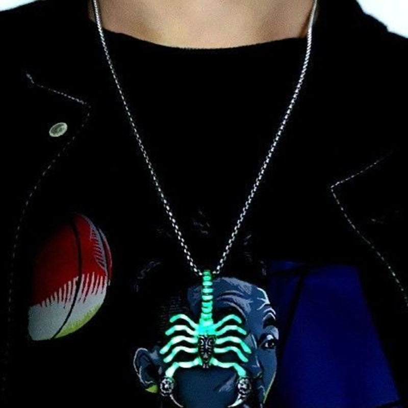 Glow Scorpion Necklace Men's And Women's Fashion