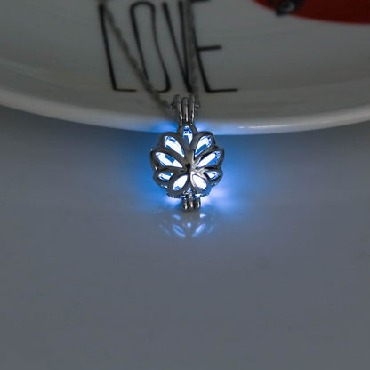 Glow-in-the-dark Lotus with a hollowed-out diy necklace